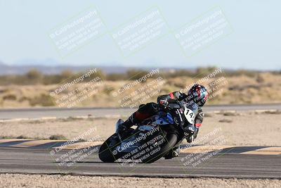 media/Dec-07-2025-CVMA (Sun) [[3e7d2de5dc]]/Race 10-Formula 40 Open/